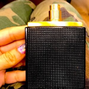 Elizabeth and James Black Label missing top used